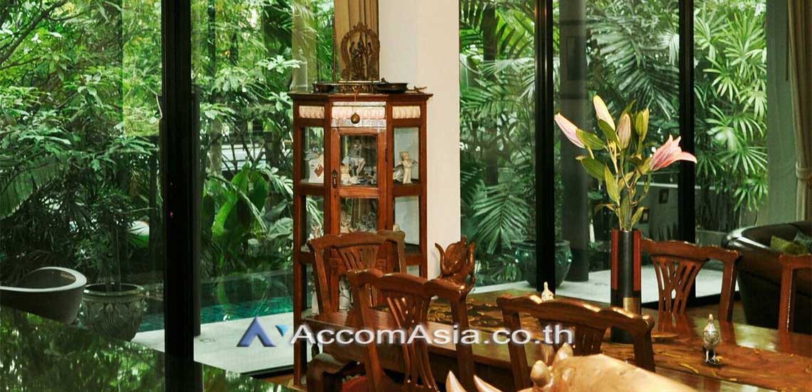 4  3 br House For Rent in Sukhumvit ,Bangkok BTS Ekkamai at Luxury House with private pool in Ekkamai 610268
