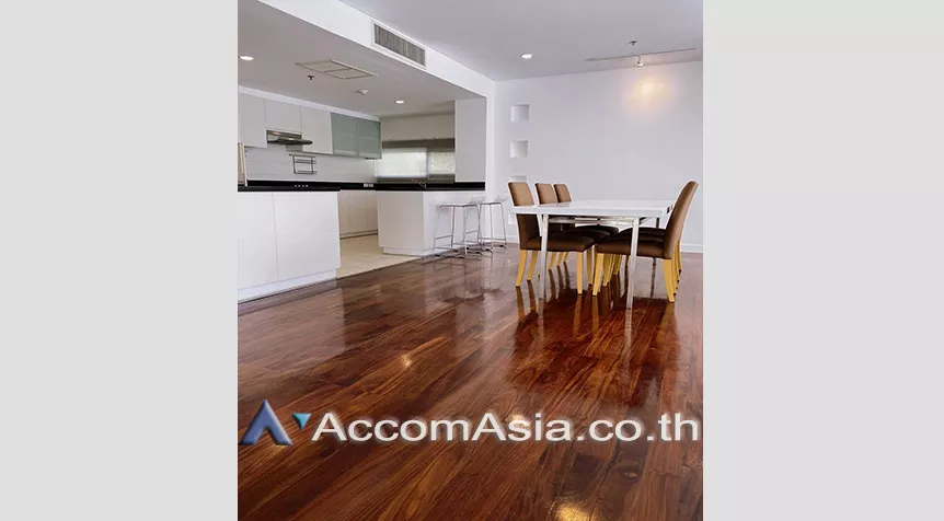 1  3 br Apartment For Rent in Sukhumvit ,Bangkok BTS Ekkamai at Ekkamai Family Apartment 210271