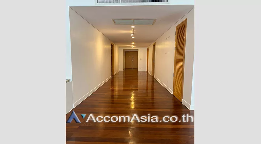  1  3 br Apartment For Rent in Sukhumvit ,Bangkok BTS Ekkamai at Ekkamai Family Apartment 210271