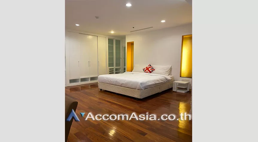 4  3 br Apartment For Rent in Sukhumvit ,Bangkok BTS Ekkamai at Ekkamai Family Apartment 210271