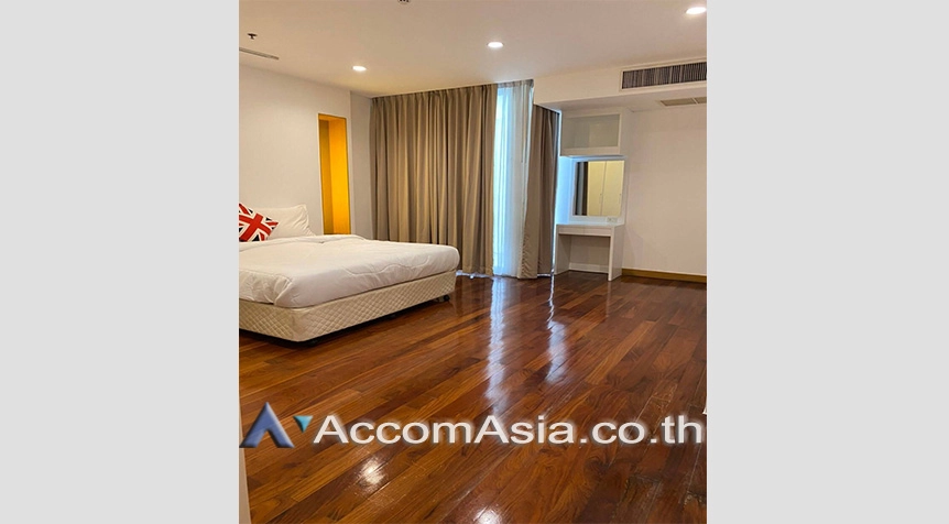 6  3 br Apartment For Rent in Sukhumvit ,Bangkok BTS Ekkamai at Ekkamai Family Apartment 210271