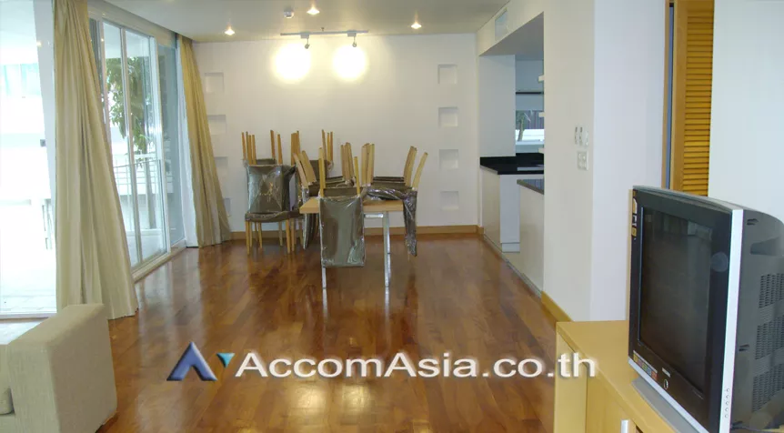  1  3 br Apartment For Rent in Sukhumvit ,Bangkok BTS Ekkamai at Ekkamai Family Apartment 210273