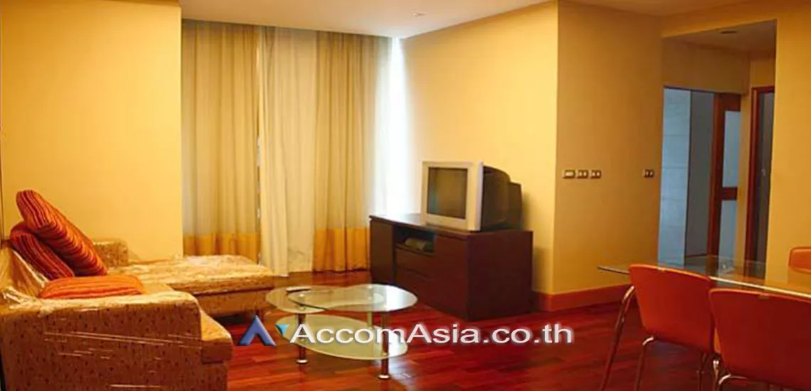 unit 1 Bedroom  Condominium For Rent in Sathorn, Bangkok  near BTS Chong Nonsi (1510340)