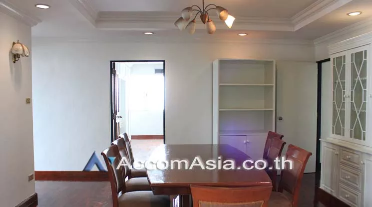 unit 3 Bedrooms  Condominium For Rent in Sukhumvit, Bangkok  near BTS Phrom Phong (1510343)