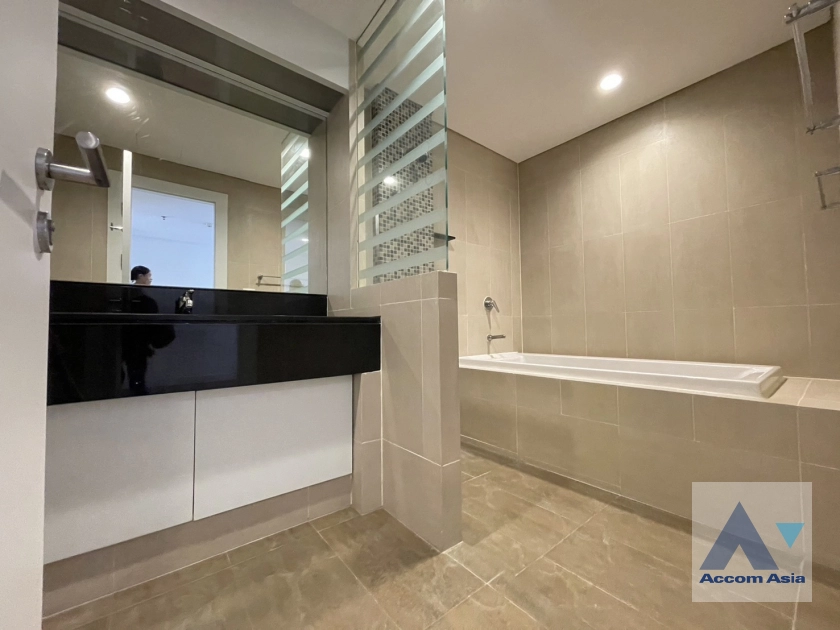 9  3 br Apartment for rent and sale in Sukhumvit ,Bangkok BTS Ekkamai at Ekkamai Family Apartment 1410382