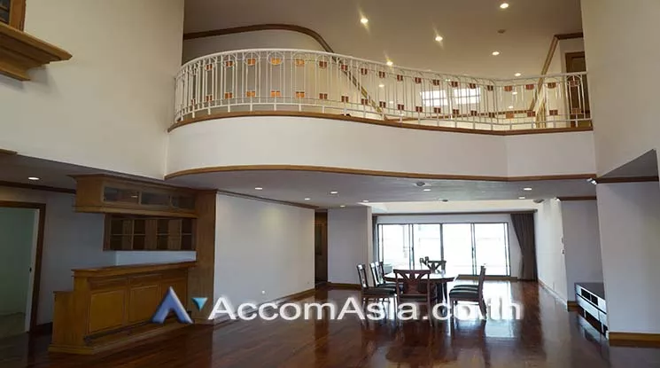 unitHuge Terrace, Big Balcony, Double High Ceiling, Duplex Condo, Pet friendly |  4 Bedrooms  Apartment For Rent in Sukhumvit, Bangkok  near BTS Phrom Phong (1410383)