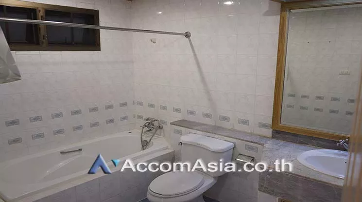 8  4 br Apartment For Rent in Sukhumvit ,Bangkok BTS Phrom Phong at 10 Mins from BTS with Shuttle Bus Service 1410383