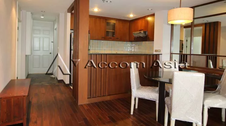  2 Bedrooms  Condominium For Rent in Ploenchit, Bangkok  near BTS Ratchadamri (1510404)