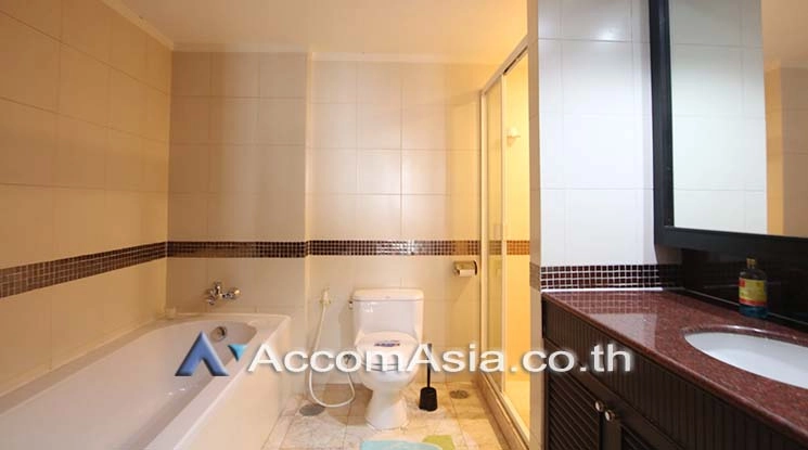 12  3 br Condominium For Rent in Ploenchit ,Bangkok BTS Chitlom at Baan Na Varang 1510405