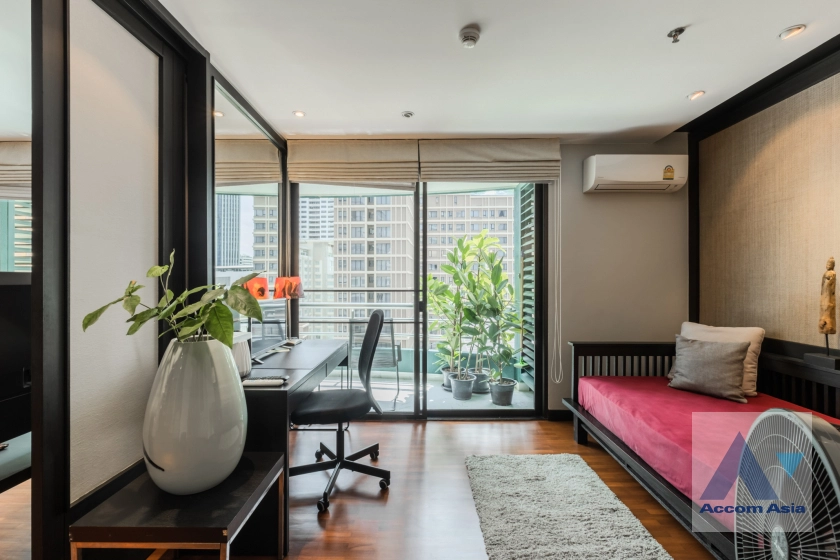 10  3 br Condominium for rent and sale in Ploenchit ,Bangkok BTS Chitlom at Baan Na Varang 1510405
