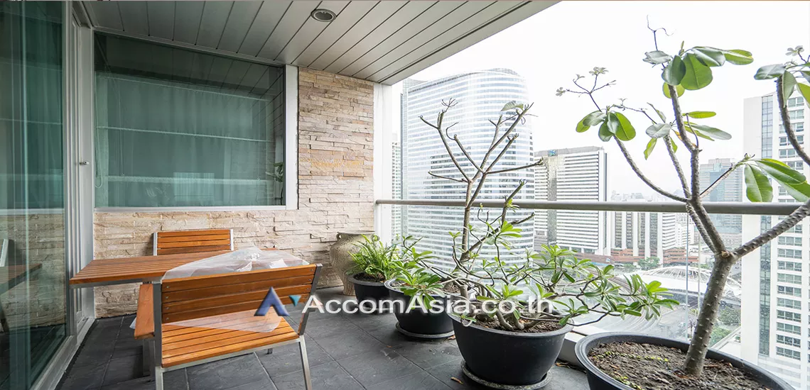 unit 2 Bedrooms  Condominium For Rent in Sathorn, Bangkok  near BTS Chong Nonsi (1510409)