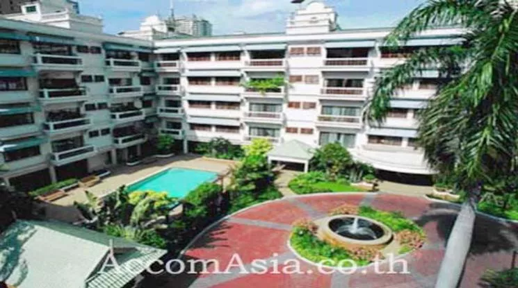 4  3 br Apartment For Rent in Ploenchit ,Bangkok BTS Chitlom at A Colonial Style 1410427