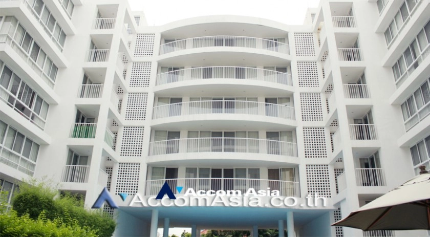 Pet friendly |  Ekkamai Family Apartment Apartment  4 Bedroom for Rent BTS Ekkamai in Sukhumvit Bangkok