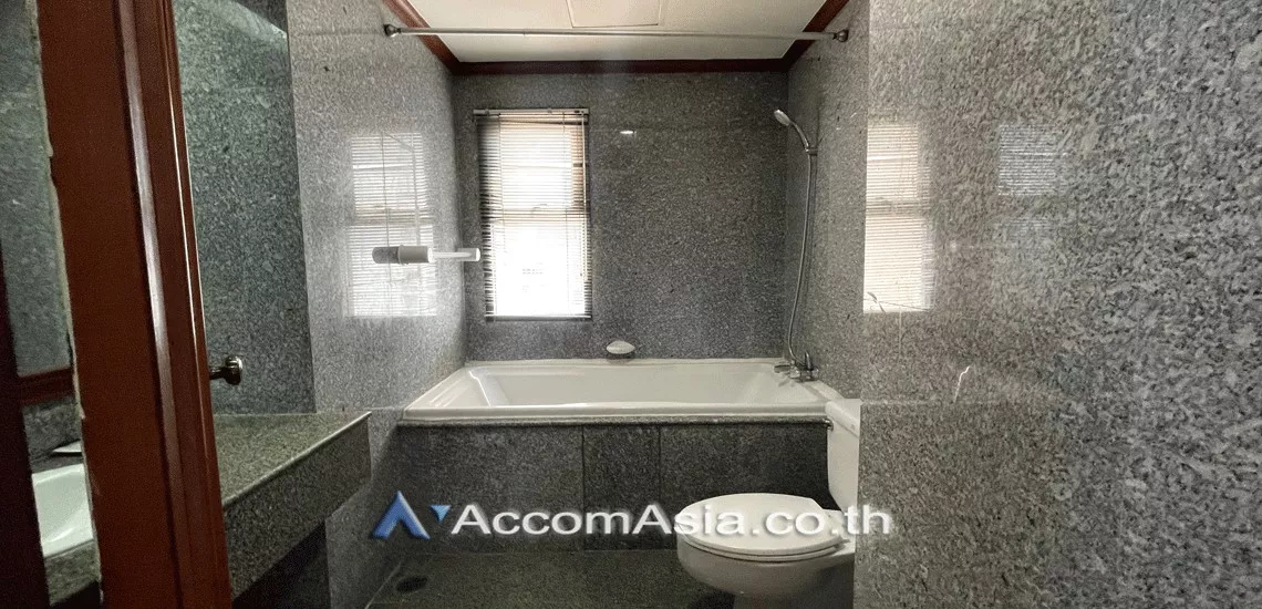 7  3 br Apartment For Rent in Sukhumvit ,Bangkok BTS Asok - MRT Sukhumvit at Perfect Apartment for Big Family, Prime Location Near Main Street 1410491