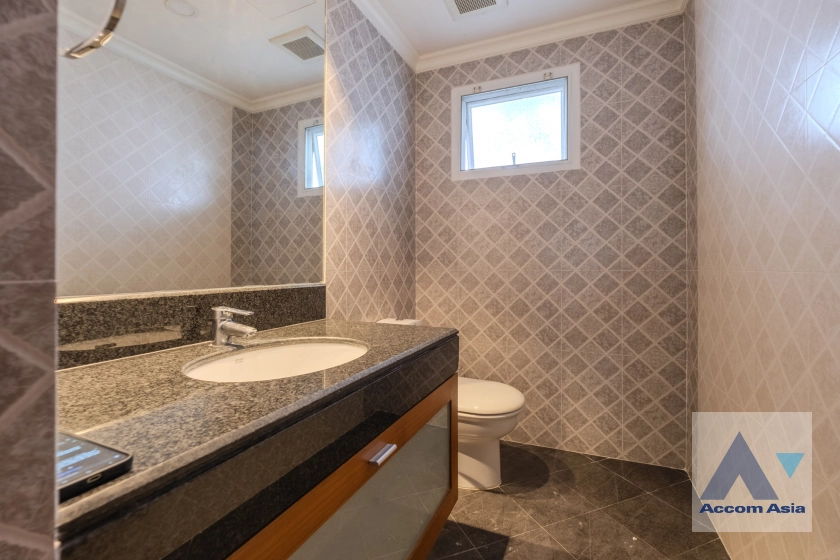 10  3 br Apartment for rent and sale in Sukhumvit ,Bangkok BTS Nana at Fully Furnished Apartment, Only 2 mins walk to BTS 1410527