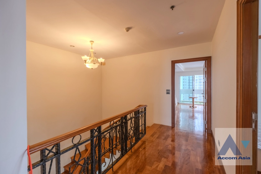 11  3 br Apartment for rent and sale in Sukhumvit ,Bangkok BTS Nana at Fully Furnished Apartment, Only 2 mins walk to BTS 1410527