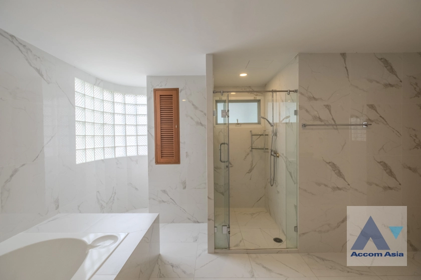 19  3 br Apartment for rent and sale in Sukhumvit ,Bangkok BTS Nana at Fully Furnished Apartment, Only 2 mins walk to BTS 1410527