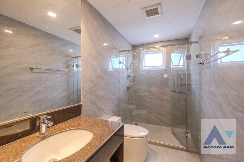 23  3 br Apartment for rent and sale in Sukhumvit ,Bangkok BTS Nana at Fully Furnished Apartment, Only 2 mins walk to BTS 1410527