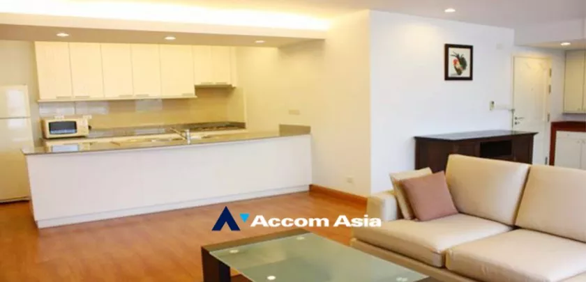  2 Bedrooms  Apartment For Rent in Ploenchit, Bangkok  near BTS Ratchadamri (1510546)