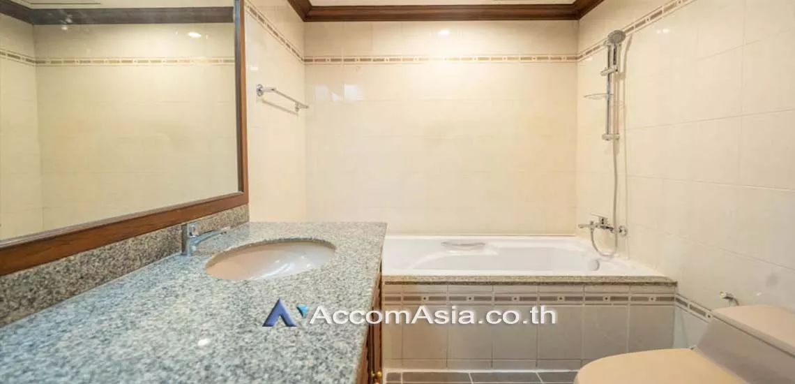 8  3 br Apartment For Rent in Sathorn ,Bangkok BTS Chong Nonsi at Classic Contemporary Style 1000603