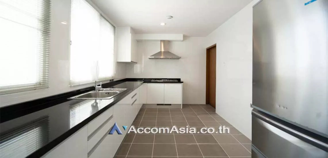  1  3 br Apartment For Rent in Sathorn ,Bangkok BTS Chong Nonsi at Classic Contemporary Style 1000603