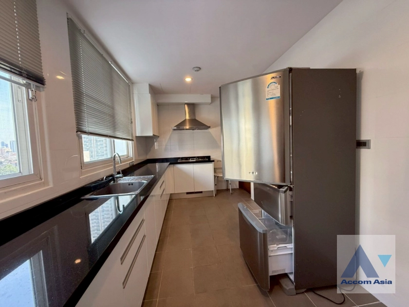 6  3 br Apartment for rent and sale in Sathorn ,Bangkok BTS Chong Nonsi at Classic Contemporary Style 1000603
