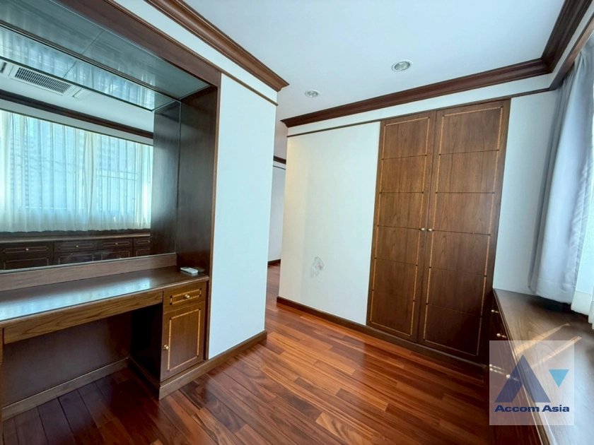 15  3 br Apartment for rent and sale in Sathorn ,Bangkok BTS Chong Nonsi at Classic Contemporary Style 1000603