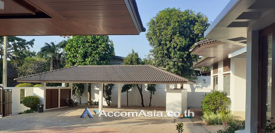 10  4 br House for rent and sale in Pattanakarn ,Bangkok BTS On Nut at Panya Pattanakarn Village 10004014