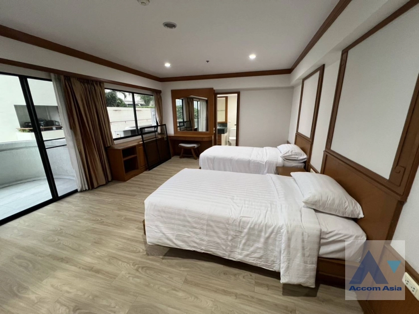 6  4 br Apartment For Rent in Sukhumvit ,Bangkok BTS Phrom Phong at High quality of living 18530