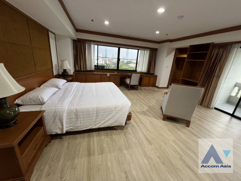 8  4 br Apartment For Rent in Sukhumvit ,Bangkok BTS Phrom Phong at High quality of living 18530