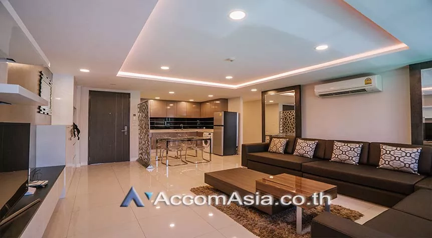 unit 3 Bedrooms  Apartment For Rent in Sukhumvit, Bangkok  near BTS Phrom Phong (18547)
