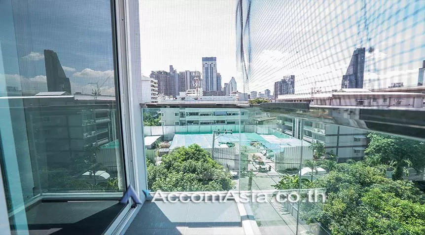unit 3 Bedrooms  Apartment For Rent in Sukhumvit, Bangkok  near BTS Phrom Phong (18547)
