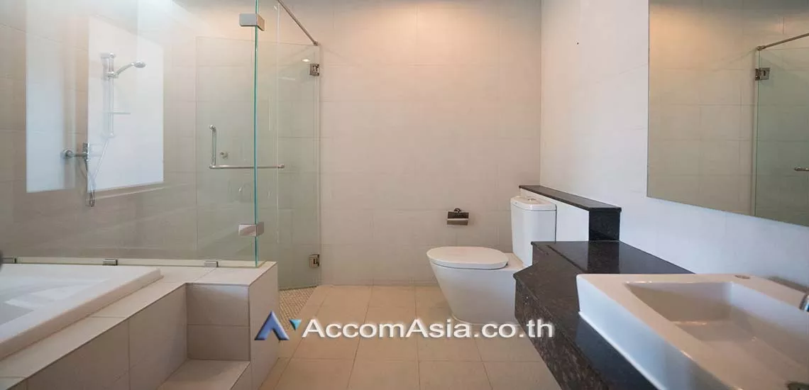 10  4 br Apartment For Rent in Sukhumvit ,Bangkok BTS Thong Lo at Ideal for family living and pet lover 18564