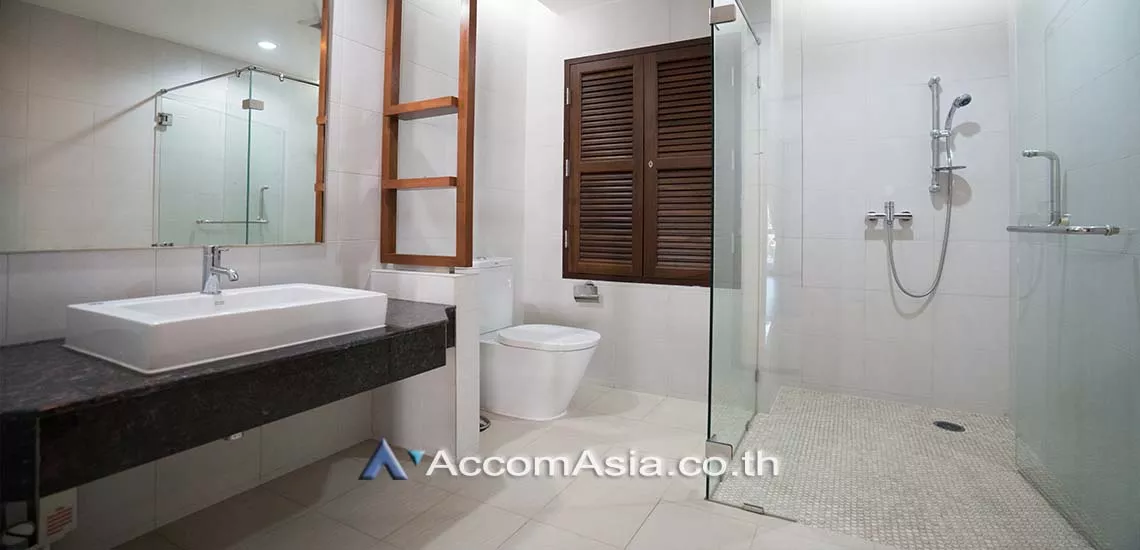 11  4 br Apartment For Rent in Sukhumvit ,Bangkok BTS Thong Lo at Ideal for family living and pet lover 18564