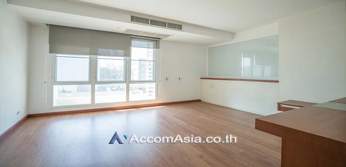 4  3 br Apartment for rent and sale in Sukhumvit ,Bangkok BTS Thong Lo at Ideal for family living and pet lover 18565
