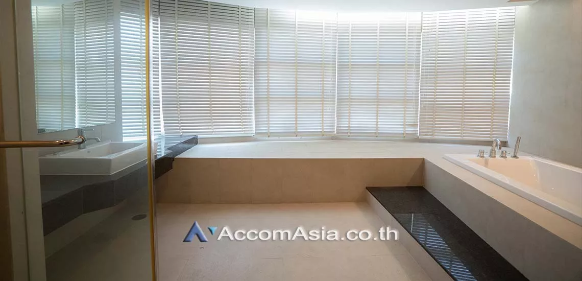 7  3 br Apartment For Rent in Sukhumvit ,Bangkok BTS Thong Lo at Ideal for family living and pet lover 18565