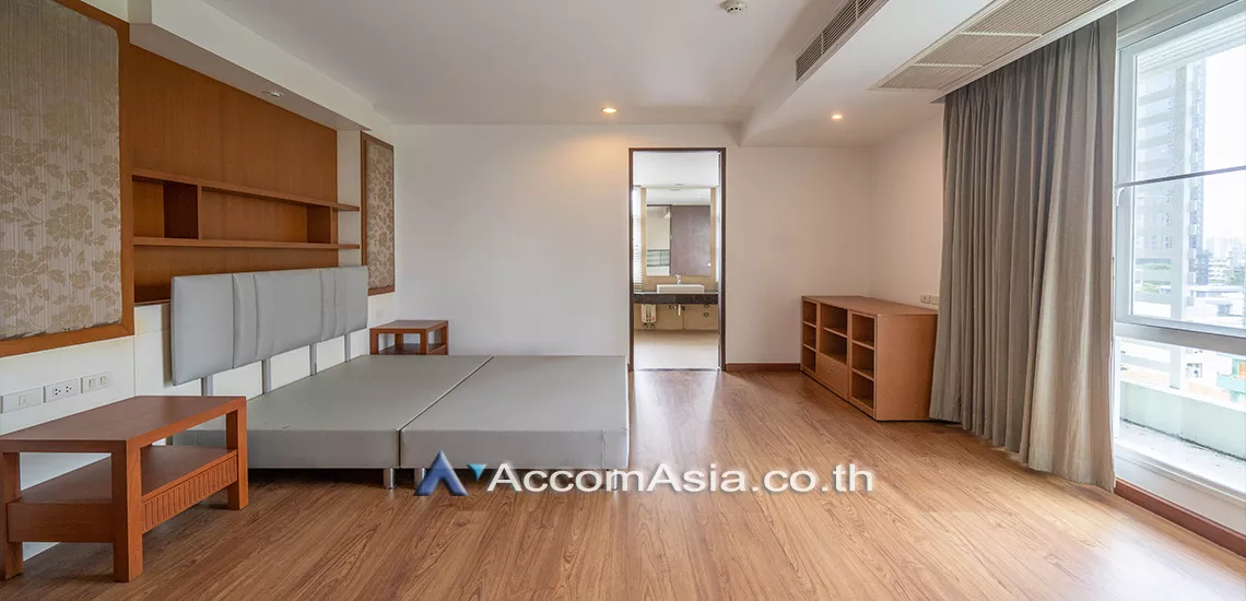 8  3 br Apartment For Rent in Sukhumvit ,Bangkok BTS Thong Lo at Ideal for family living and pet lover 18566