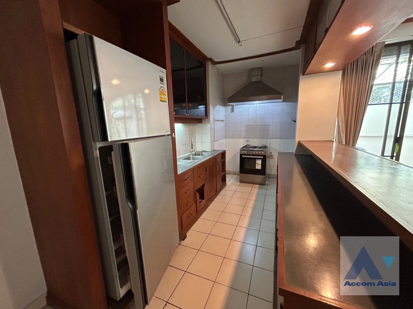 6  3 br Townhouse for rent and sale in Sathorn ,Bangkok BRT Nararam 3 at Modern style 118582