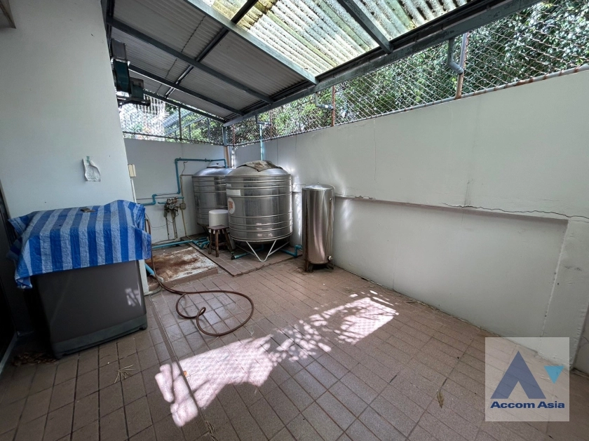 15  3 br Townhouse for rent and sale in Sathorn ,Bangkok BRT Nararam 3 at Modern style 118582