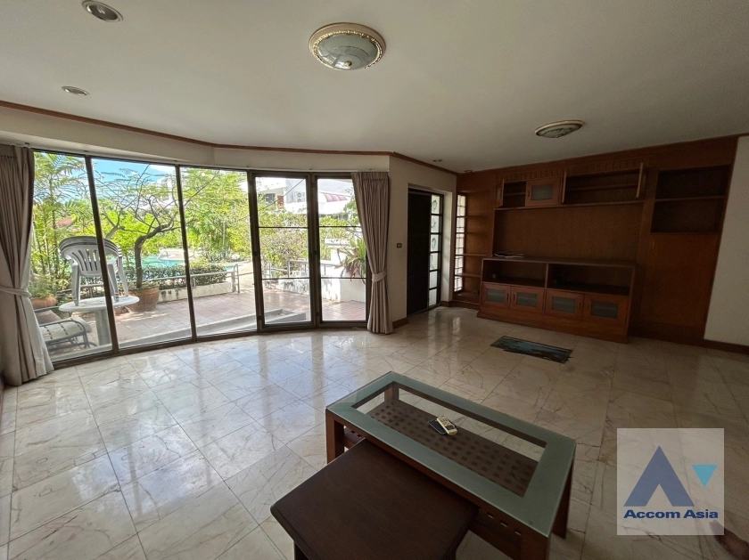  1  3 br Townhouse for rent and sale in Sathorn ,Bangkok BRT Nararam 3 at Modern style 118582