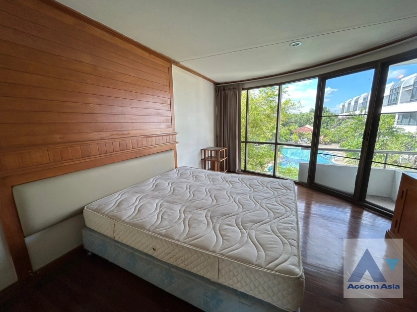 11  3 br Townhouse for rent and sale in Sathorn ,Bangkok BRT Nararam 3 at Modern style 118582