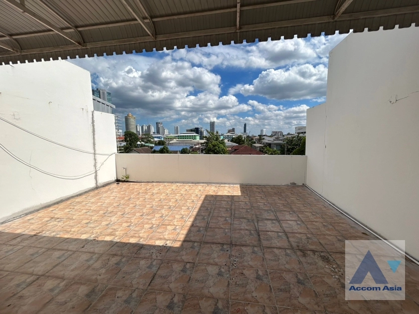 16  3 br Townhouse for rent and sale in Sathorn ,Bangkok BRT Nararam 3 at Modern style 118582