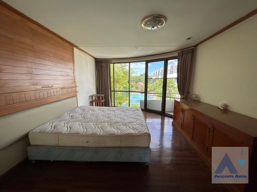 10  3 br Townhouse for rent and sale in Sathorn ,Bangkok BRT Nararam 3 at Modern style 118582