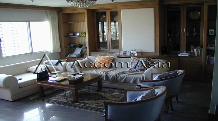 unit 2 Bedrooms  Condominium For Rent in Sukhumvit, Bangkok  near BTS Phrom Phong (28606)