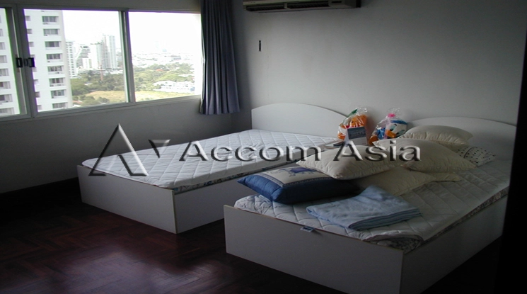 unit 2 Bedrooms  Condominium For Rent in Sukhumvit, Bangkok  near BTS Phrom Phong (28606)