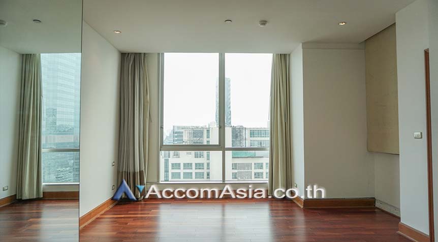 condominium for rent in Sathorn, Bangkok Code 28647