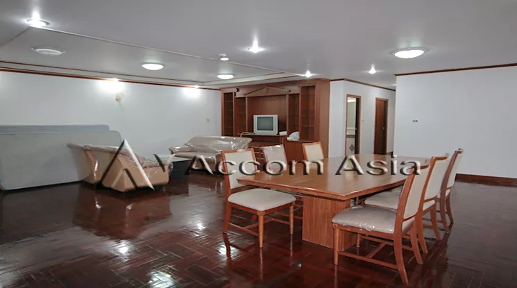 unit 2 Bedrooms  Apartment For Rent in Sukhumvit, Bangkok  near BTS Phrom Phong (18653)