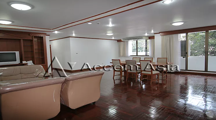 unit 2 Bedrooms  Apartment For Rent in Sukhumvit, Bangkok  near BTS Phrom Phong (18653)