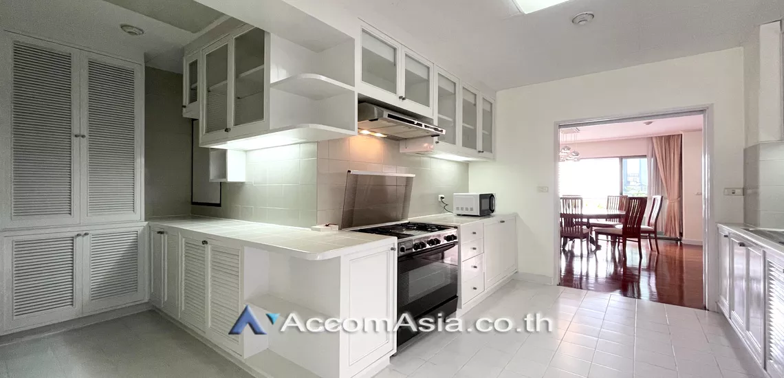 4  3 br Apartment For Rent in Sukhumvit ,Bangkok BTS Phrom Phong at Greenery garden and privacy 1410766