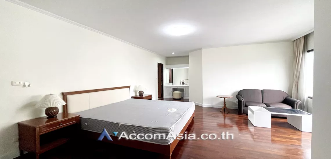 10  3 br Apartment For Rent in Sukhumvit ,Bangkok BTS Phrom Phong at Greenery garden and privacy 1410766